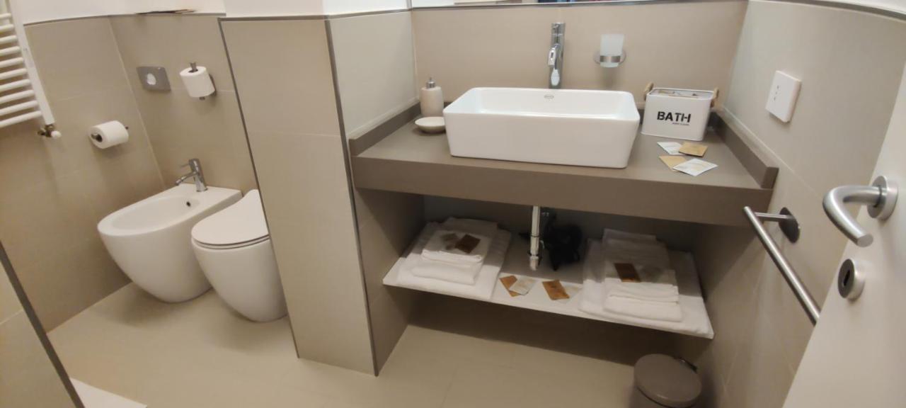 ברגמו Nxt Station Deluxe Apartment מראה חיצוני תמונה